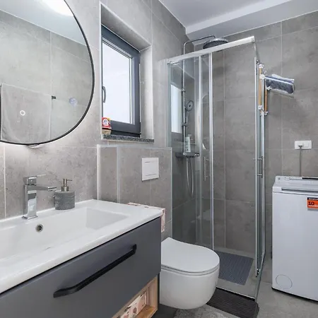 Rea Apartman Krk Town