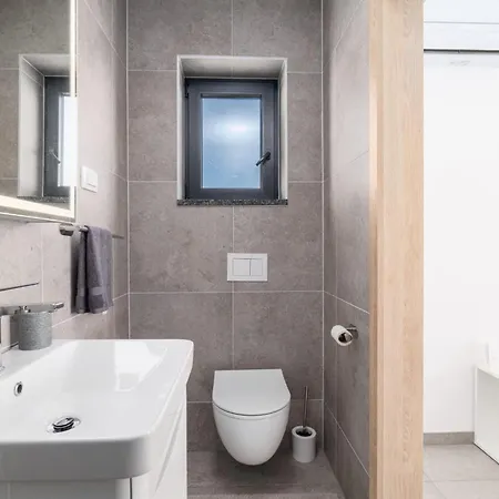 Rea Apartman Krk Town
